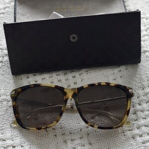 Gucci Men's Tortoiseshell Frame Sunglasses with Dark Lenses